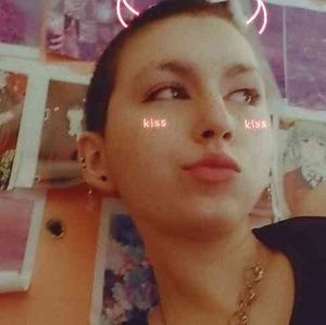 Meet your Posher, April